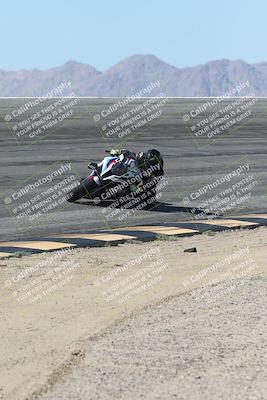 media/Oct-13-2025-Moto Forza (Mon) [[a66d839500]]/4-C Group/Session 2 (Bowl)/